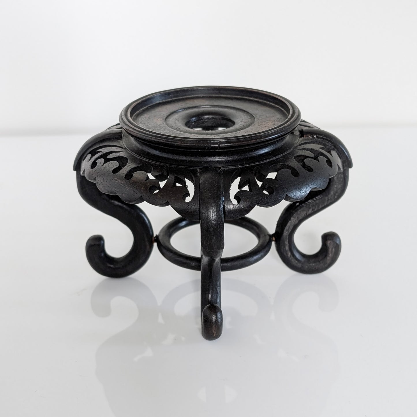 A Chinese Qing Dynasty Bronze Jar / Brush Wash on Stand
