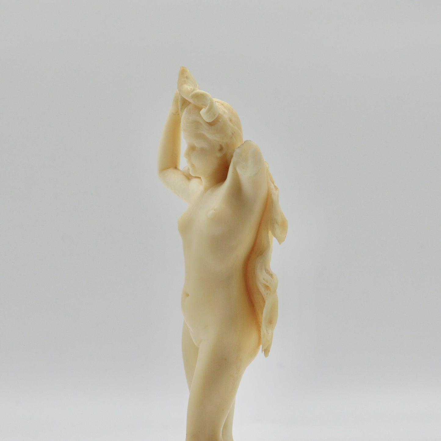 18th Century Dieppe (France) Carved Ivory Lady Sculpture
