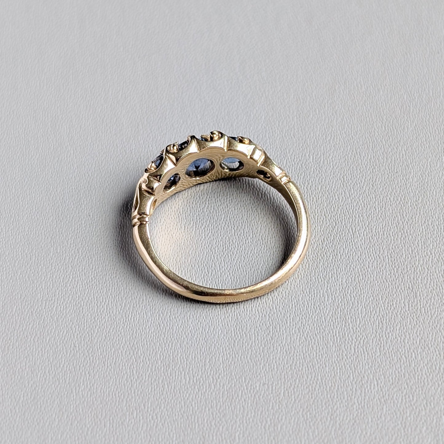 A 9ct Yellow Gold Victorian Style Blue Sapphire Ring