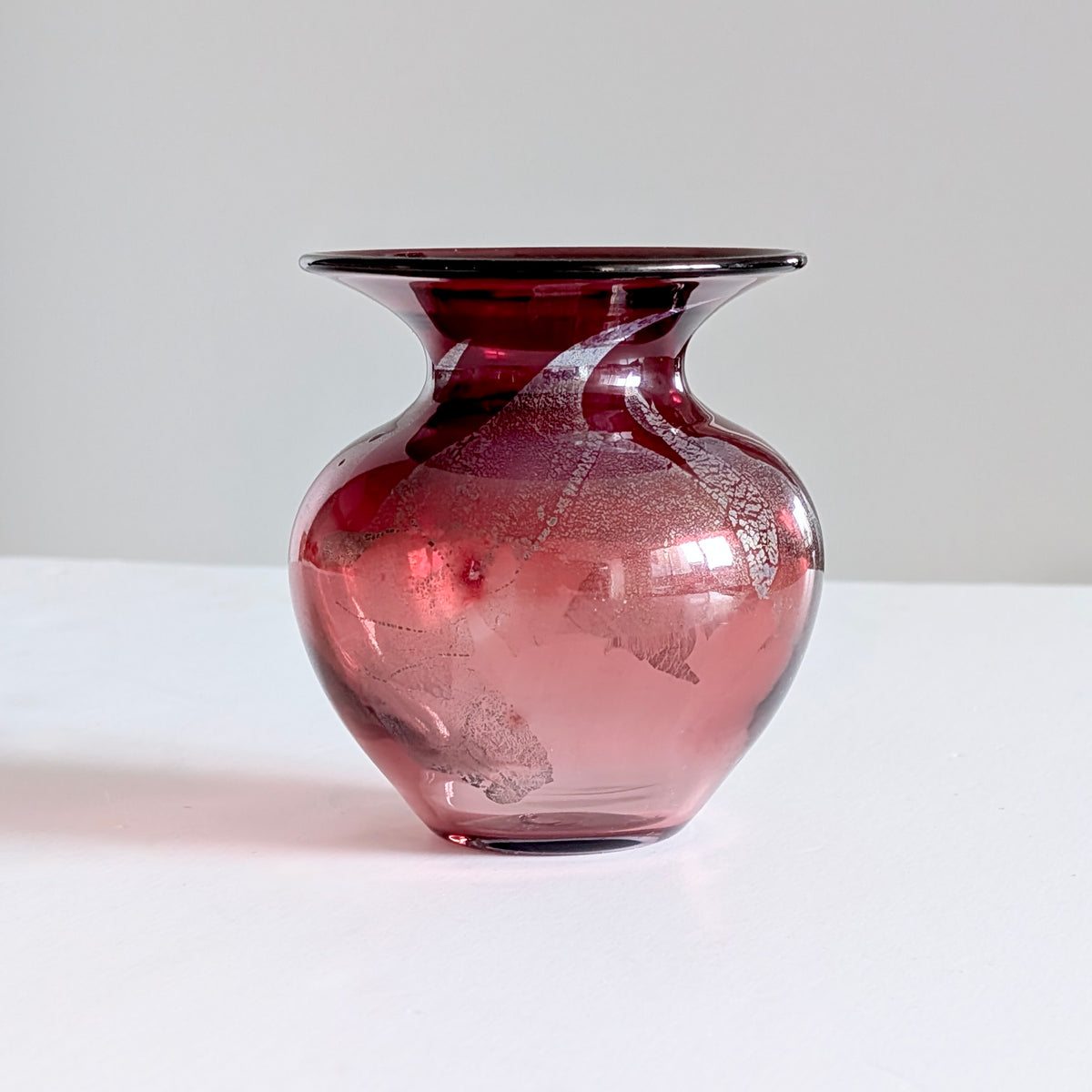 A Sean O'Donoghue Studio Glass Vase, 1996