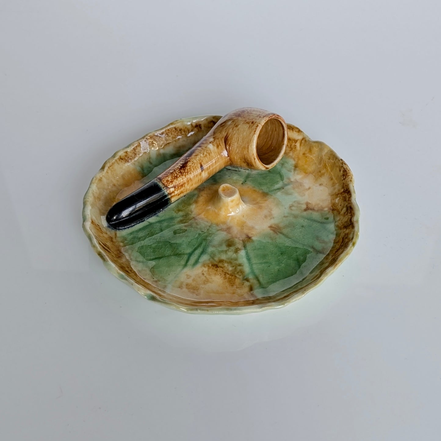 A Huntley Ware Pottery 'Smoking Pipe' Ashtray