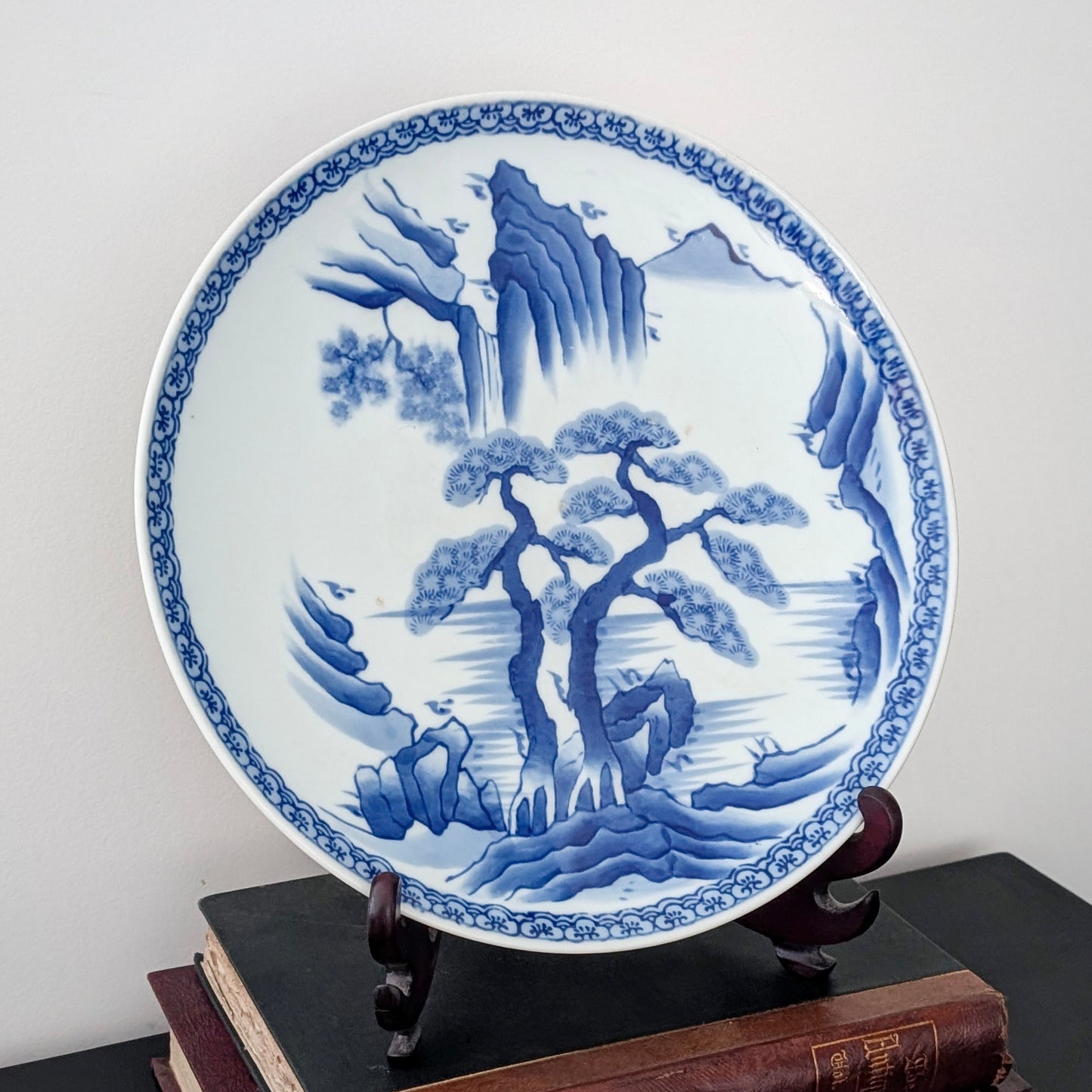 A Large Signed Japanese Hozan Kiln Arita Ware Charger Plate