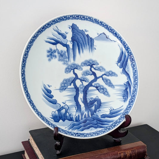 A Large Signed Japanese Hozan Kiln Arita Ware Charger Plate