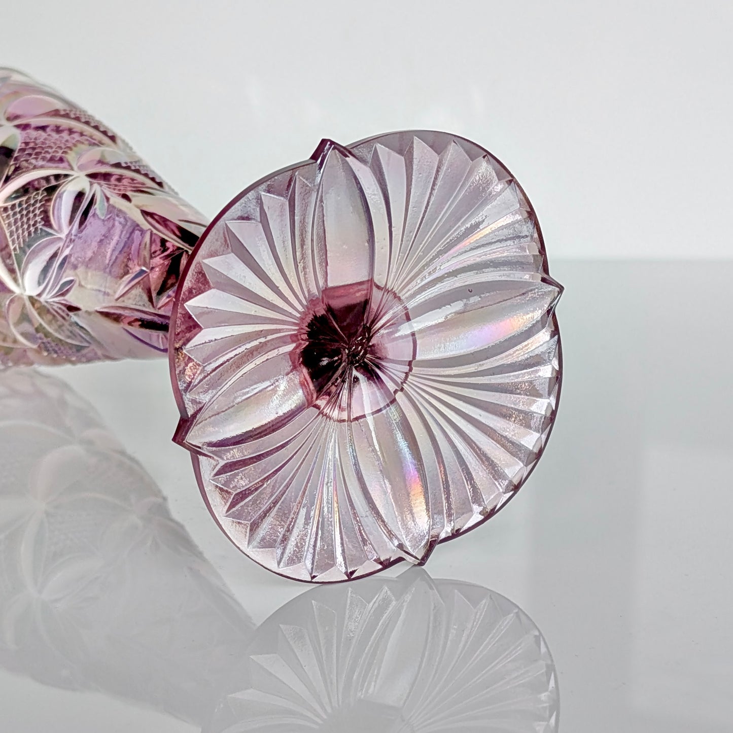 A Fenton 'Pink Pearl' Iridescent Glass Vase