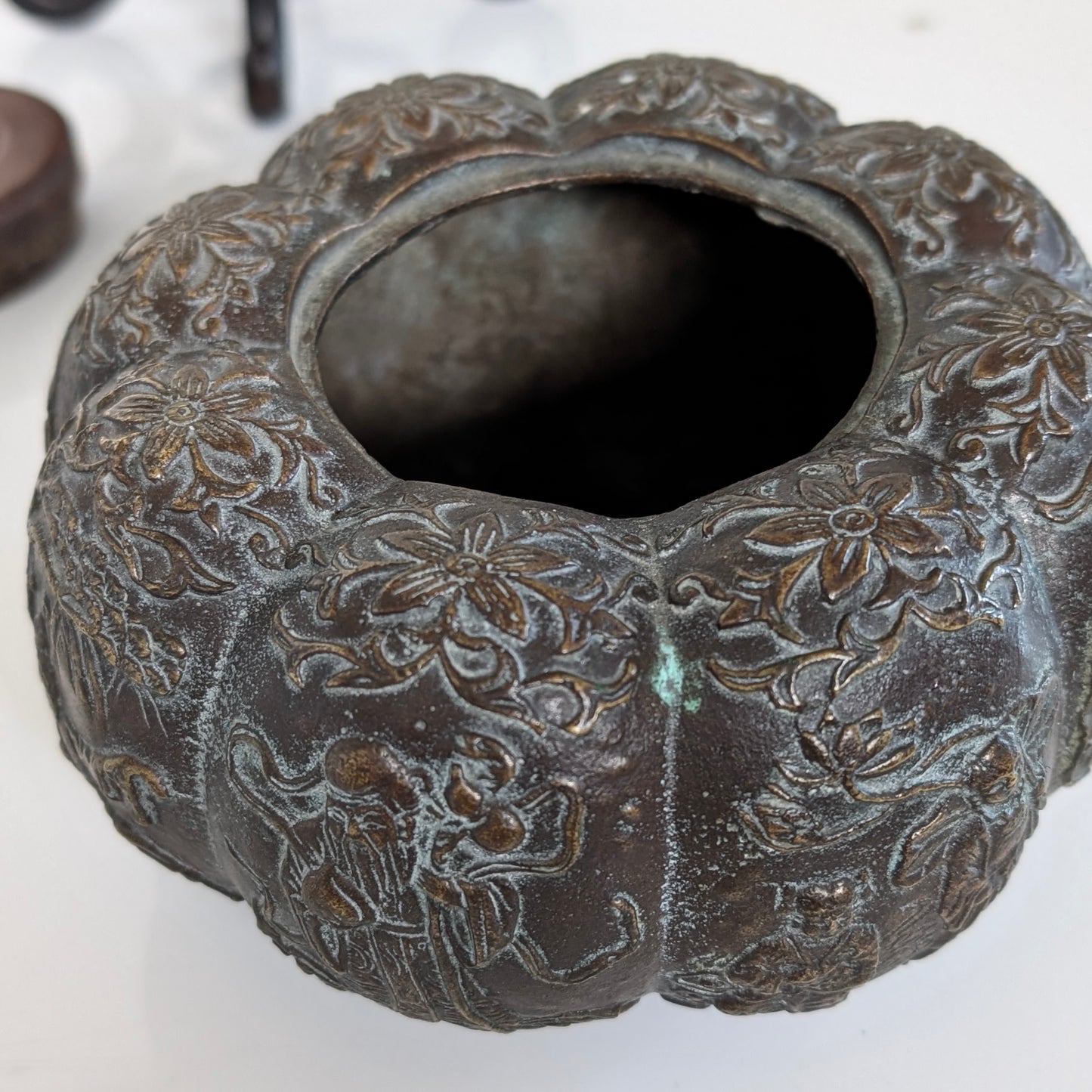 A Chinese Qing Dynasty Bronze Jar / Brush Wash on Stand