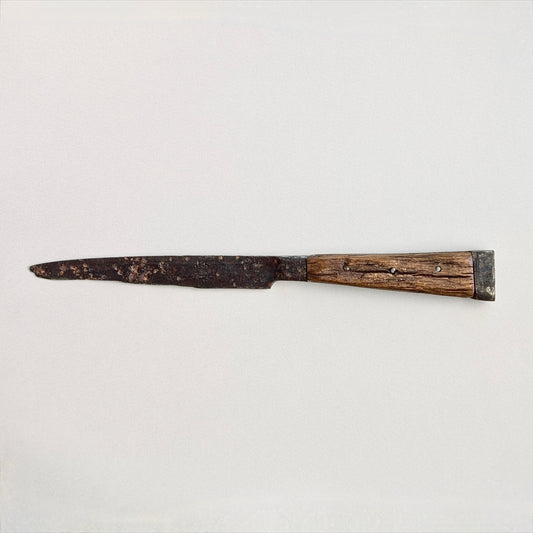 An Iron Scale-Tang Handle Knife, circa 1500 - 1600