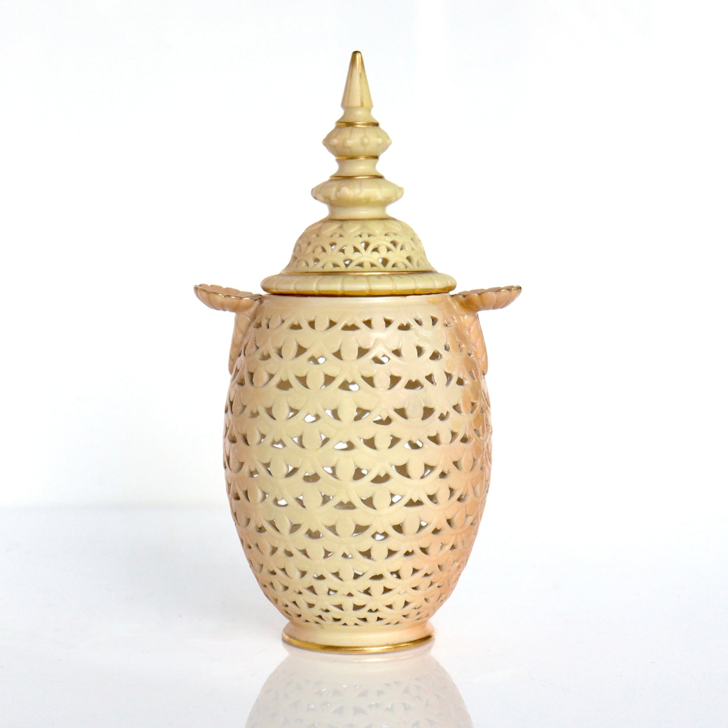 A Royal Worcester Blush Ivory Potpourri