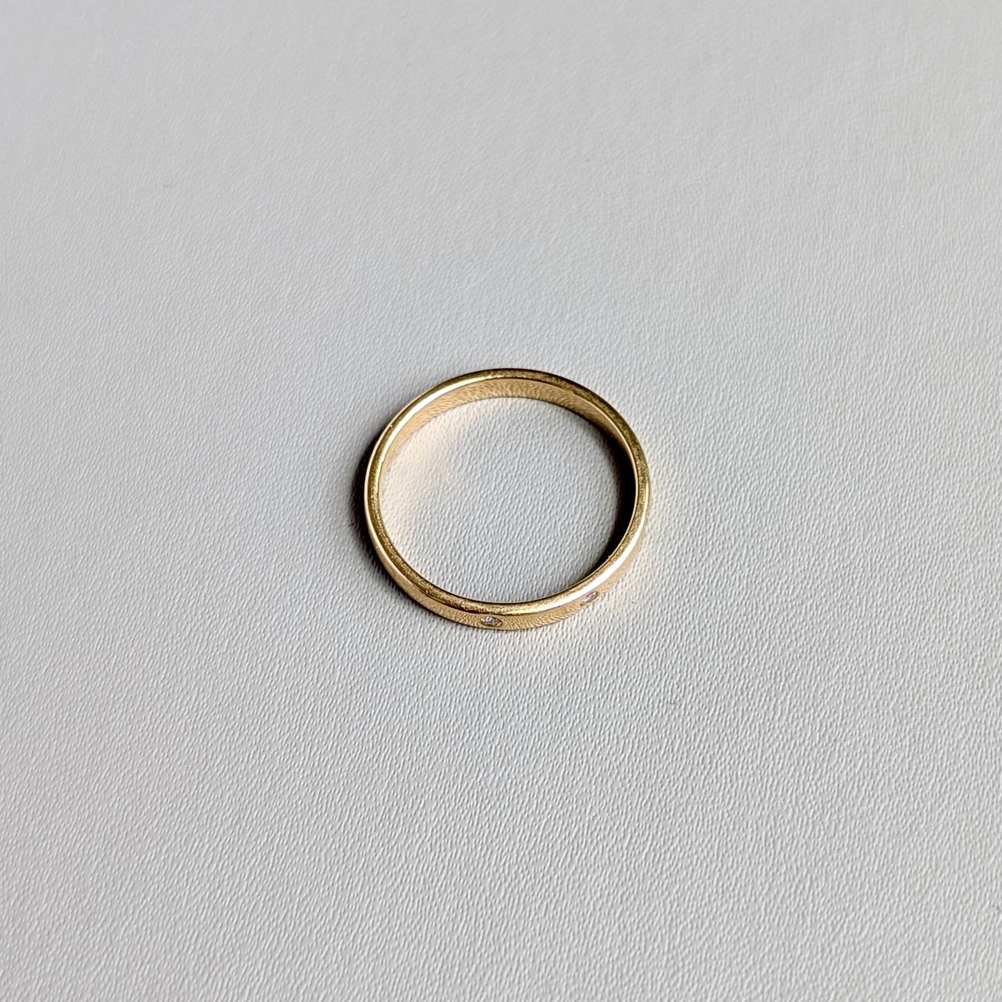 18ct Yellow Gold Three Diamond Ring