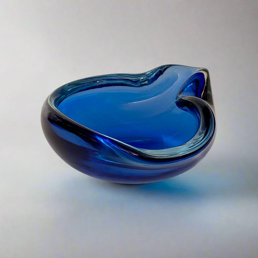 A Blue Glass Bowl by Alfredo Barbini Murano, c1970