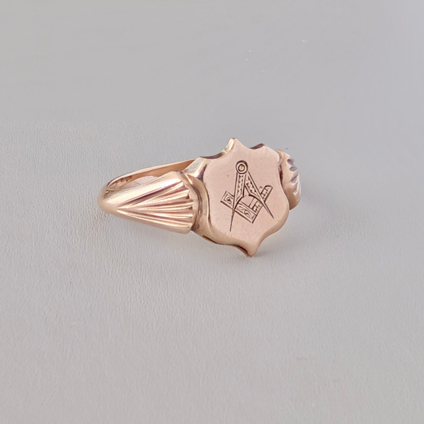 An Edwardian 9ct Rose Gold 'Masonic' Signet Ring, c1900's