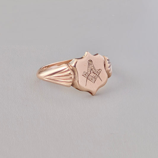 An Edwardian 9ct Rose Gold 'Masonic' Signet Ring, c1900's