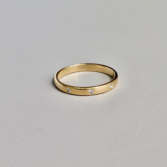 18ct Yellow Gold Three Diamond Ring